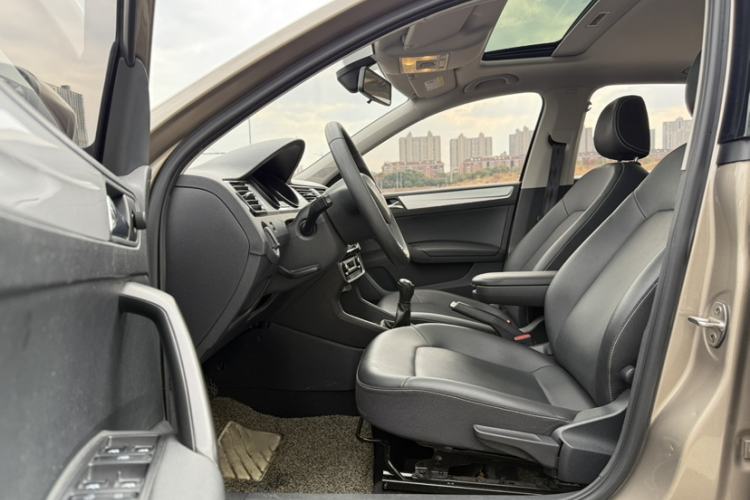 Used Skoda Rapid 2020 1.5L Manual Comfort Edition Interior 2
