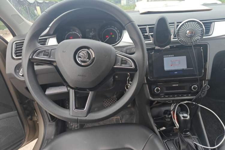 Used Skoda Rapid 2020 1.5L Automatic Comfort Edition Steering Wheel