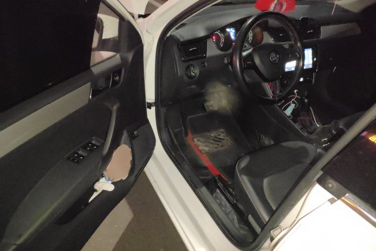 Used Skoda Rapid 2022 1.5L Automatic Comfort Edition Driver Seat