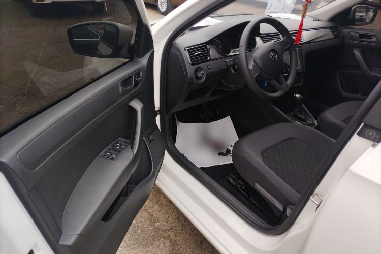 Used Skoda Rapid 2022 1.5L Automatic Comfort Edition Driver Seat