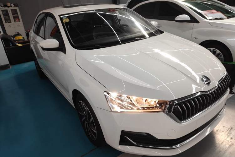 Used Skoda Rapid 2022 1.5L Automatic Comfort Edition Exterior 2