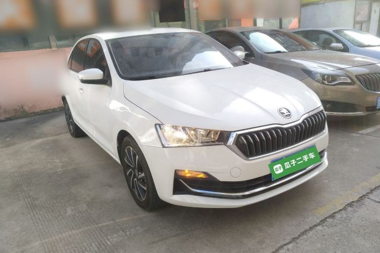 Used Skoda Rapid 2022 1.5L Automatic Comfort Edition Front Right 45 Deg