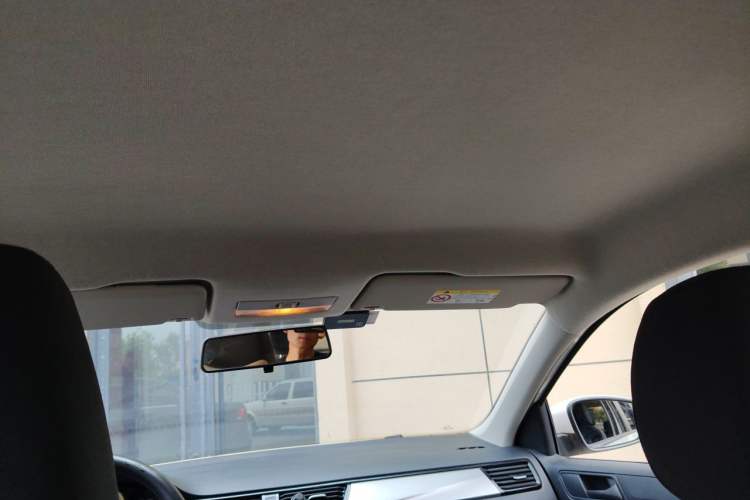 Used Skoda Rapid  Headliner