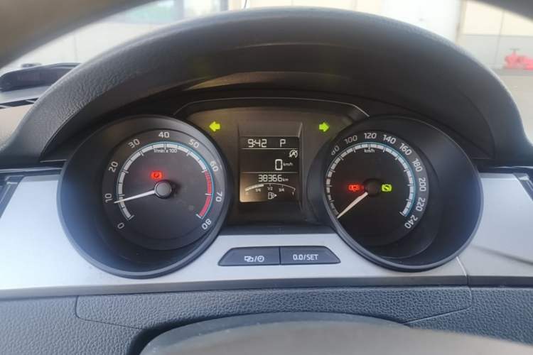 Used Skoda Rapid 2022 1.5L Automatic Comfort Edition Instrument Cluster