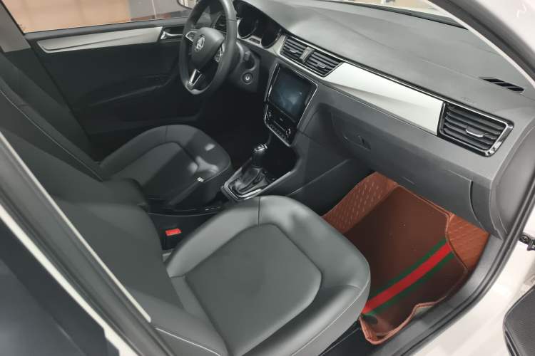 Used Skoda Rapid 2022 1.5L Automatic Comfort Edition Interior 1
