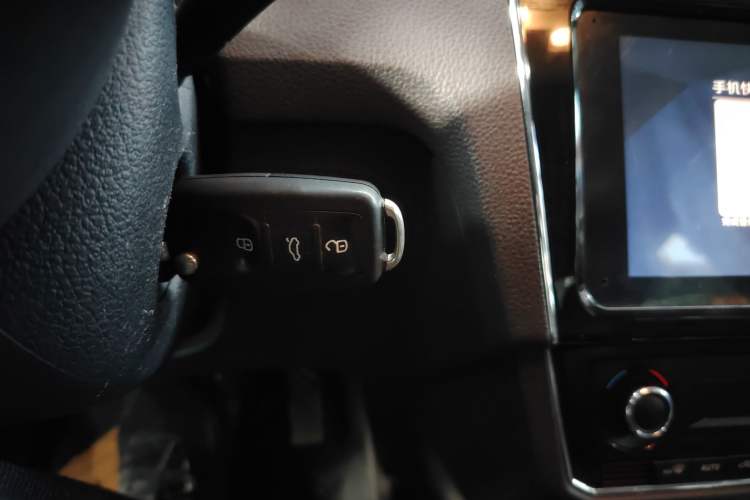 Used Skoda Rapid 2022 1.5L Automatic Comfort Edition Interior 1