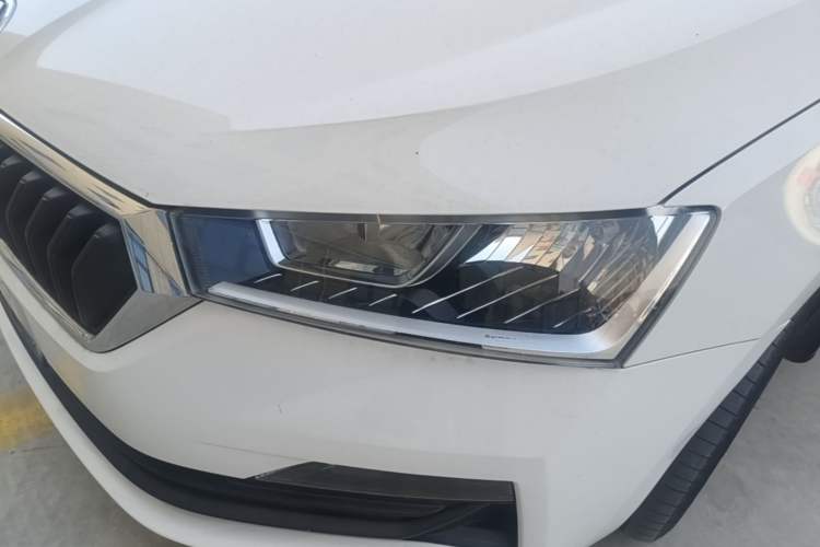 Used Skoda Rapid 2022 1.5L Automatic Comfort Edition Left Front Headlight