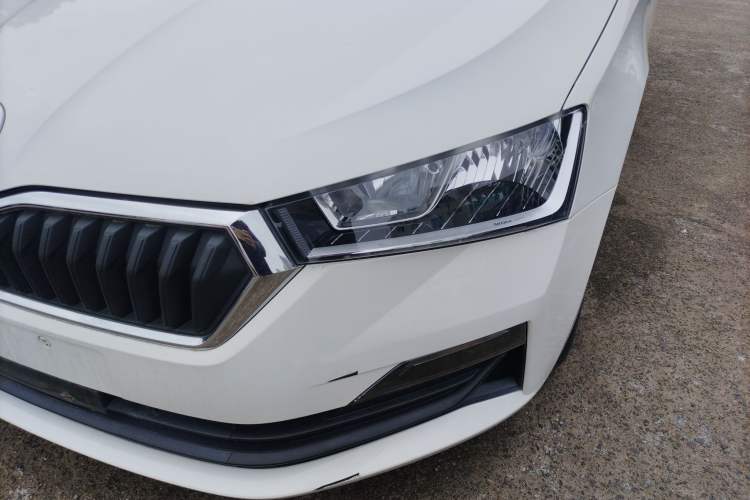 Used Skoda Rapid 2022 1.5L Automatic Comfort Edition Left Front Headlight