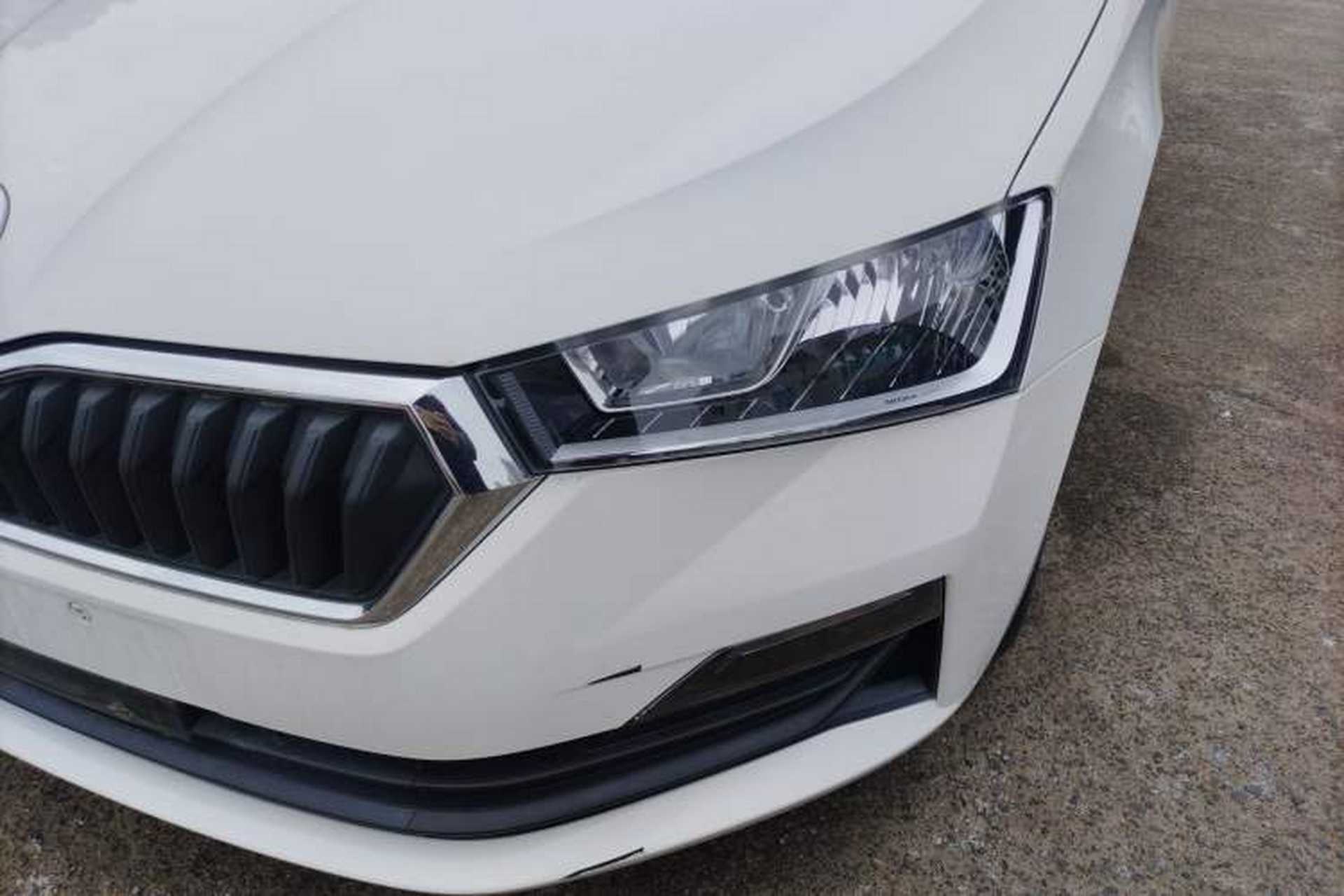 Used Skoda Rapid 2022 1.5L Automatic Comfort Edition Left Front Headlight