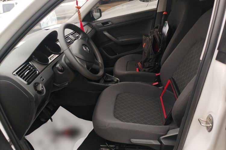 Used Skoda Rapid 2022 1.5L Automatic Comfort Edition Left Front Seat