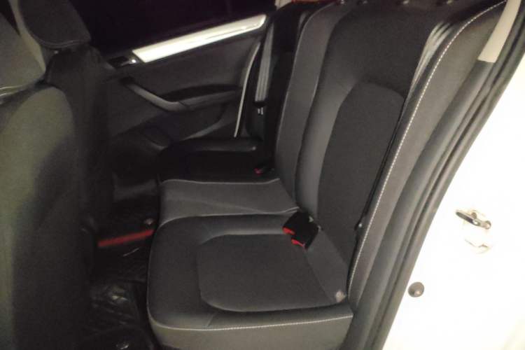 Used Skoda Rapid 2022 1.5L Automatic Comfort Edition Left Rear Seat