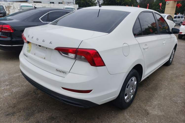 Used Skoda Rapid 2022 1.5L Automatic Comfort Edition Rear Right 45 Deg