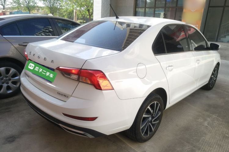 Used Skoda Rapid 2022 1.5L Automatic Comfort Edition Rear Right 45 Deg