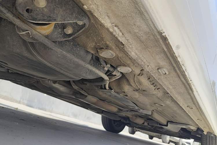 Used Skoda Rapid 2022 1.5L Automatic Comfort Edition Right Side Sill