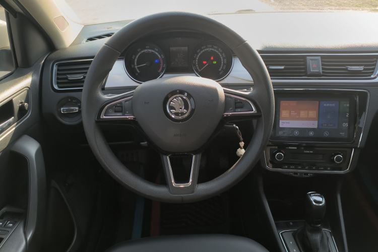 Used Skoda Rapid 2022 1.5L Automatic Comfort Edition Steering Wheel