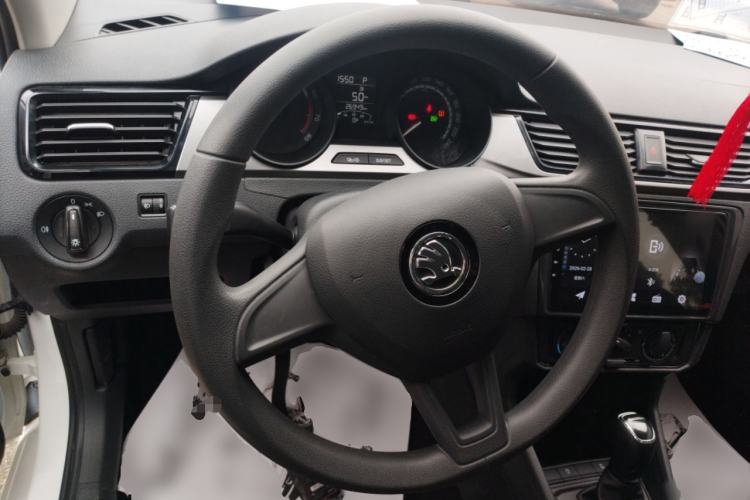 Used Skoda Rapid 2022 1.5L Automatic Comfort Edition Steering Wheel