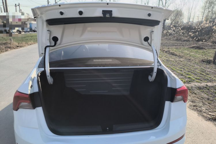 Used Skoda Rapid 2022 1.5L Automatic Comfort Edition Trunk