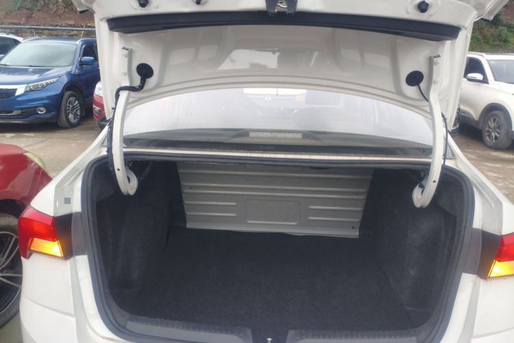Used Skoda Rapid 2022 1.5L Automatic Comfort Edition Trunk