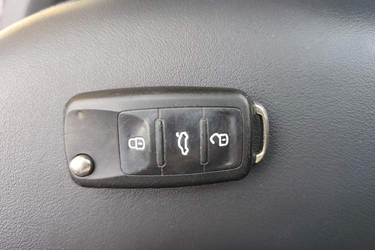 Used Skoda Rapid 2022 1.5L Automatic Comfort Edition Vehicle Key