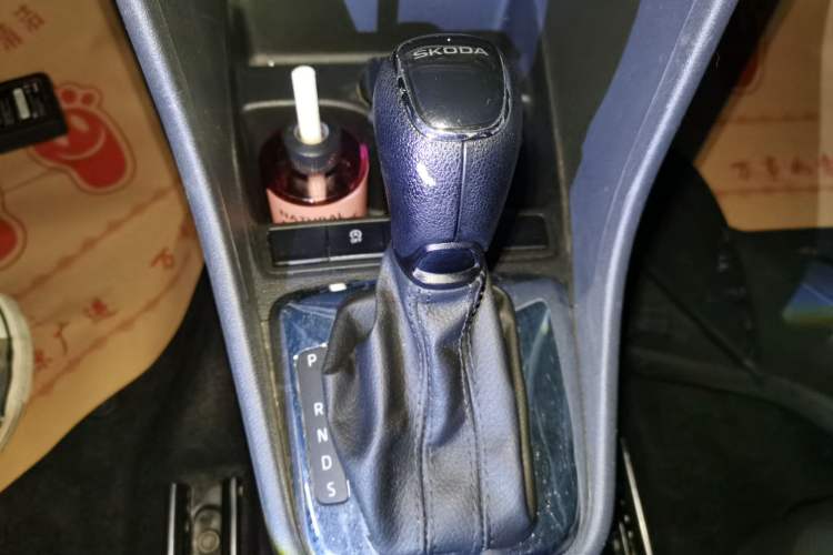 Used Skoda Rapid Spaceback 2019 Revised Version 1.5L Automatic Comfort Edition China V Standard Gear Lever