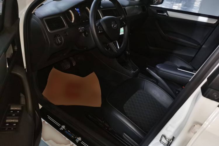 Used Skoda Rapid Spaceback 2019 Revised Version 1.5L Automatic Comfort Edition China V Standard Left Front Seat