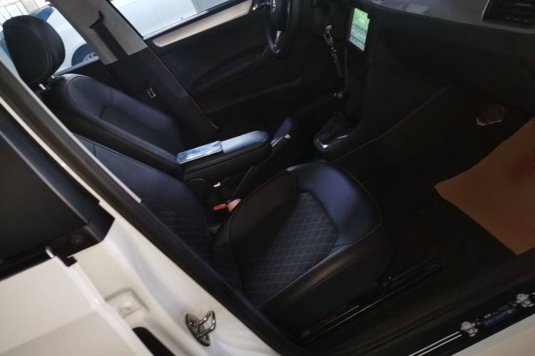 Used Skoda Rapid Spaceback 2019 Revised Version 1.5L Automatic Comfort Edition China V Standard Right Front Seat