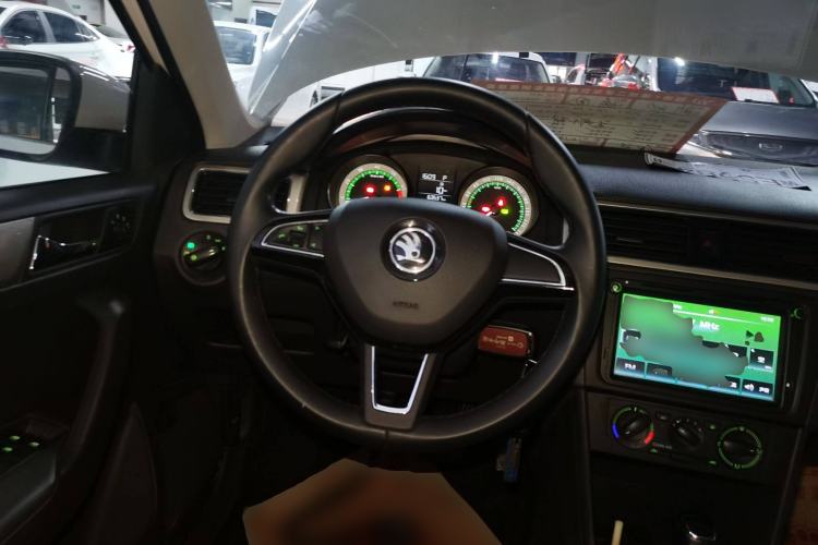 Used Skoda Rapid Spaceback 2019 Revised Version 1.5L Automatic Comfort Edition China V Standard Steering Wheel