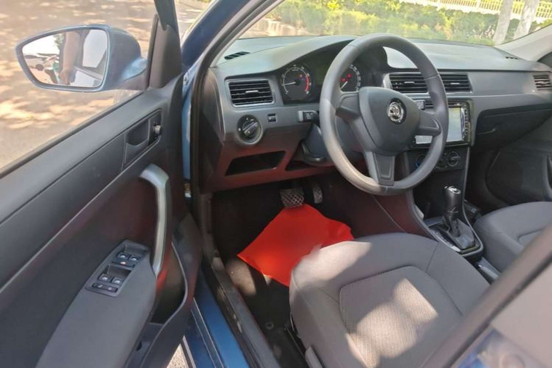 Used Skoda Rapid Spaceback 2014 1.6L Automatic Enjoyment Edition Driver Seat