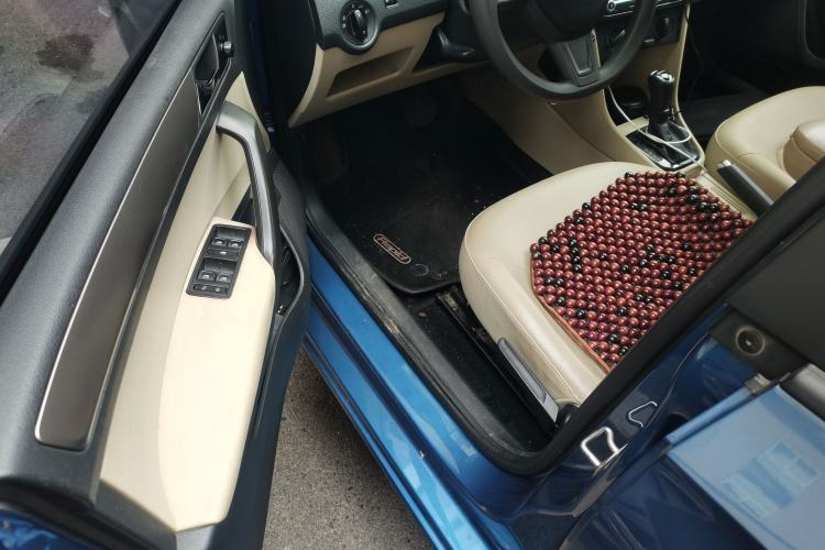 Used Skoda Rapid Spaceback 2014 1.6L Automatic Enjoyment Edition Driver Seat