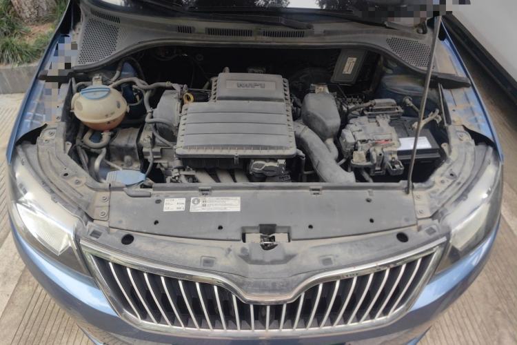 Used Skoda Rapid Spaceback 2014 1.6L Automatic Enjoyment Edition Engine Bay