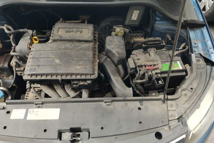 Used Skoda Rapid Spaceback 2014 1.6L Automatic Enjoyment Edition Engine Bay Left