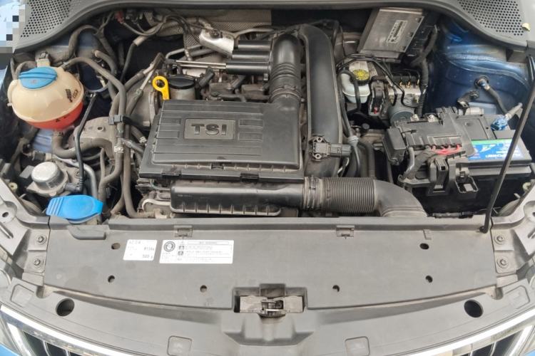 Used Skoda Rapid Spaceback 2014 1.4 TSI DSG Comfort Edition Engine Bay