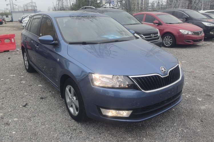 Used Skoda Rapid Spaceback 2014 1.6L Automatic Enjoyment Edition Exterior 1