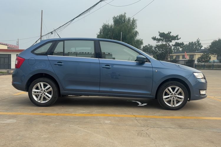 Used Skoda Rapid Spaceback 2014 1.6L Automatic Enjoyment Edition Exterior 2
