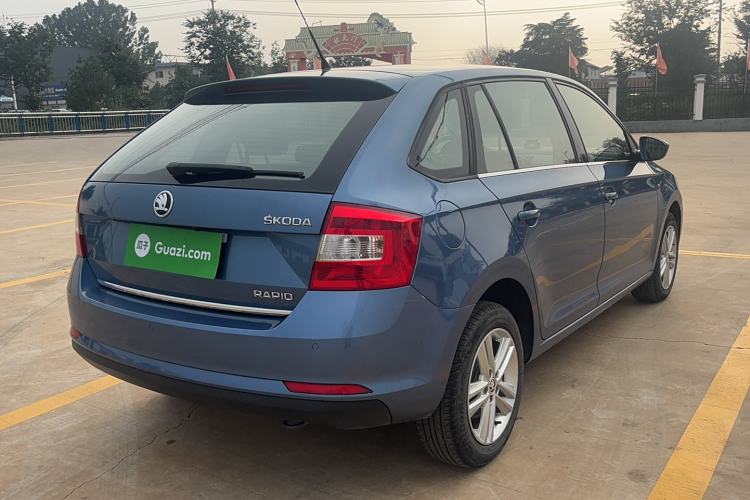 Used Skoda Rapid Spaceback 2014 1.6L Automatic Enjoyment Edition Exterior 3