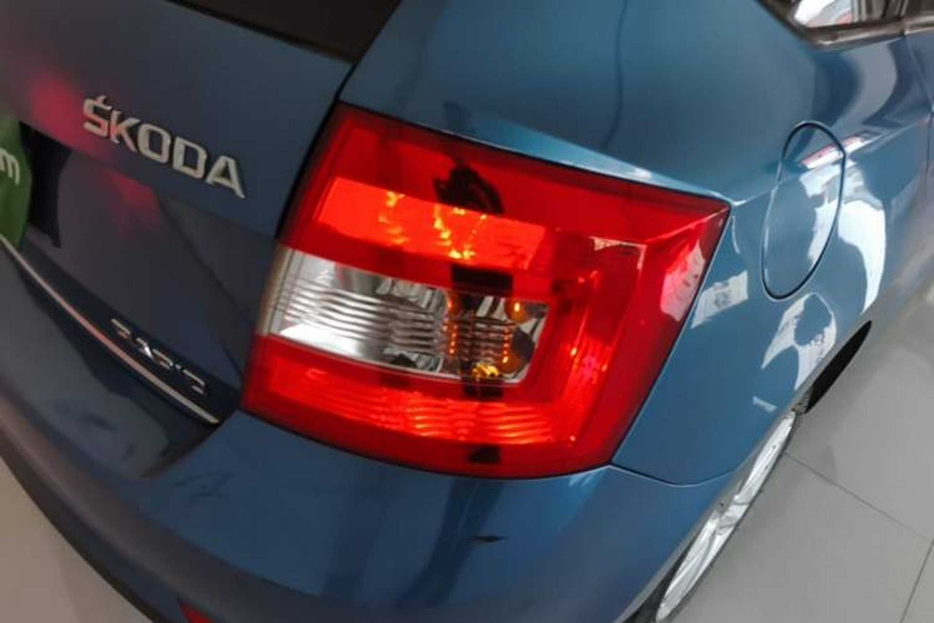 Used Skoda Rapid Spaceback 2014 1.6L Automatic Enjoyment Edition Exterior 3
