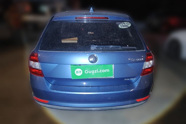 Used Skoda Rapid Spaceback 2014 1.6L Automatic Enjoyment Edition Exterior 4