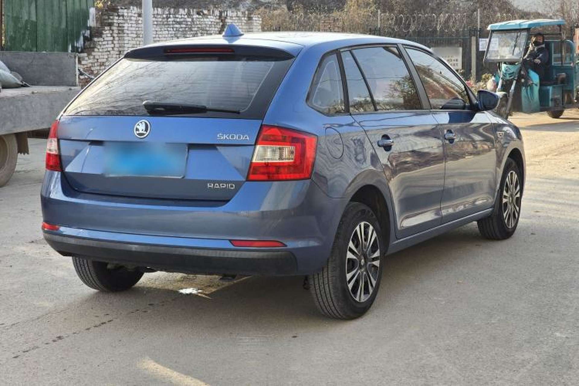 Used Skoda Rapid Spaceback 2014 1.6L Automatic Enjoyment Edition Exterior 5