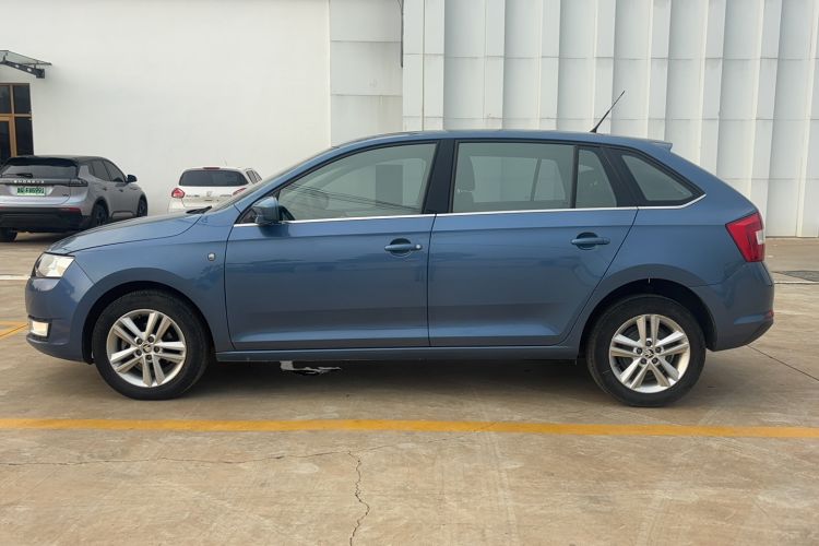 Used Skoda Rapid Spaceback 2014 1.6L Automatic Enjoyment Edition Exterior 6