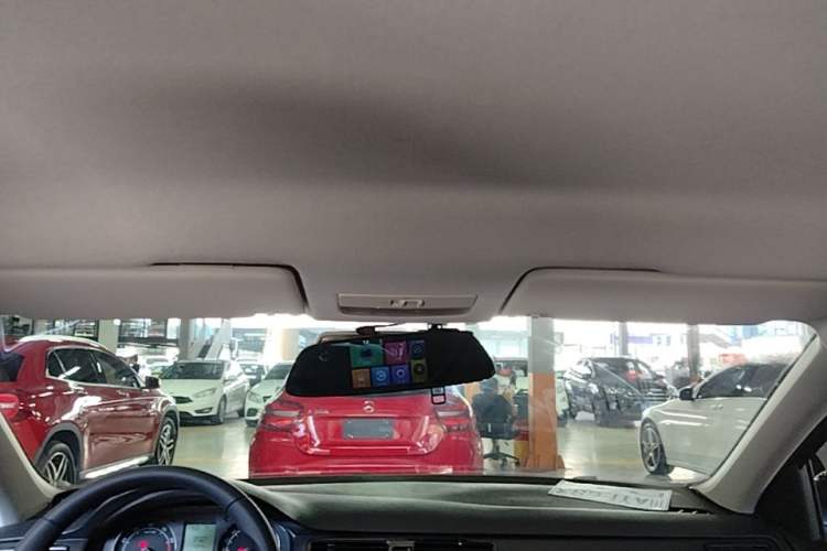 Used Skoda Rapid Spaceback 2014 1.6L Automatic Enjoyment Edition Headliner