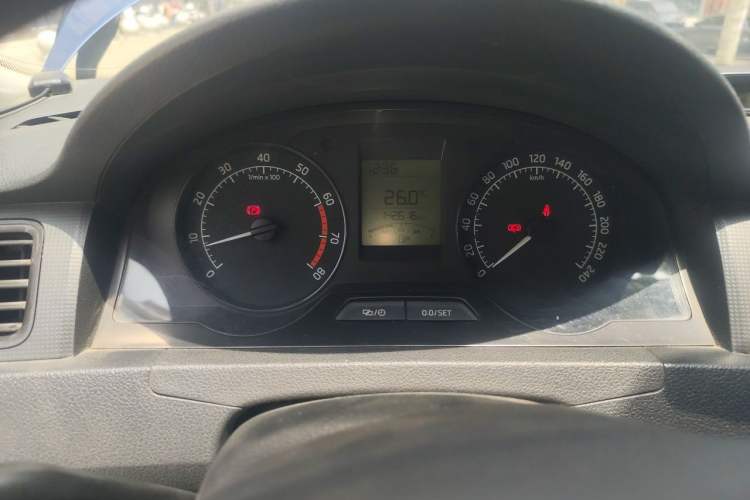 Used Skoda Rapid Spaceback 2014 1.6L Manual Enjoyment Edition Instrument Cluster