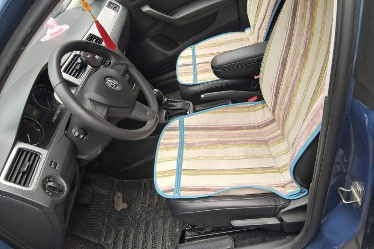 Used Skoda Rapid Spaceback 2014 1.4 TSI DSG Comfort Edition Left Front Seat