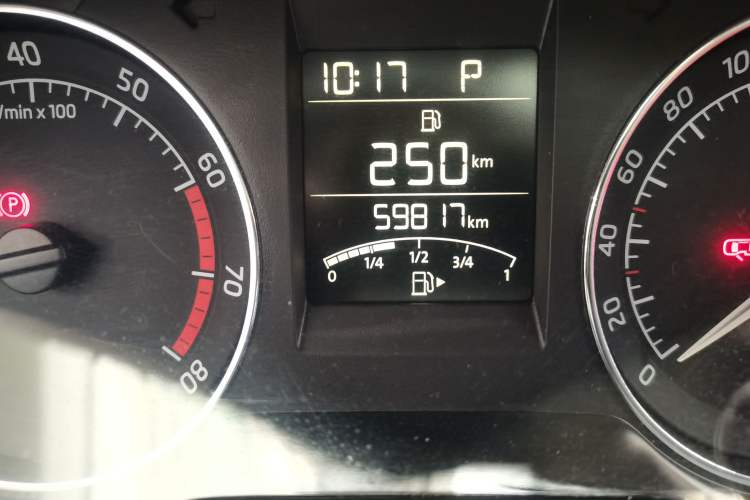 Used Skoda Rapid Spaceback 2014 1.6L Automatic Enjoyment Edition Odometer Close Up
