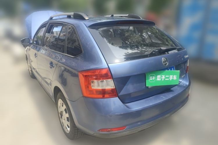 Used Skoda Rapid Spaceback 2014 1.6L Manual Enjoyment Edition Rear Left 45 Deg
