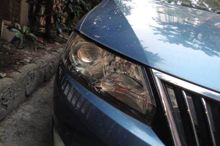 Used Skoda Rapid Spaceback 2014 1.4 TSI DSG Trend Edition Right Front Headlight