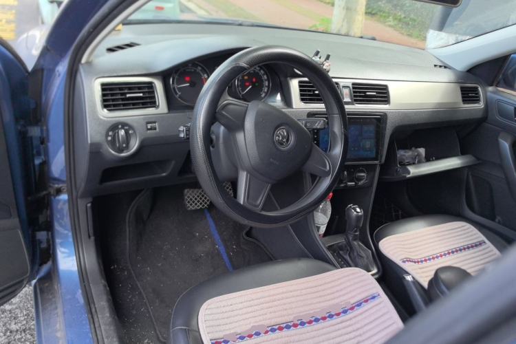 Used Skoda Rapid Spaceback 2014 1.6L Automatic Enjoyment Edition Steering Wheel