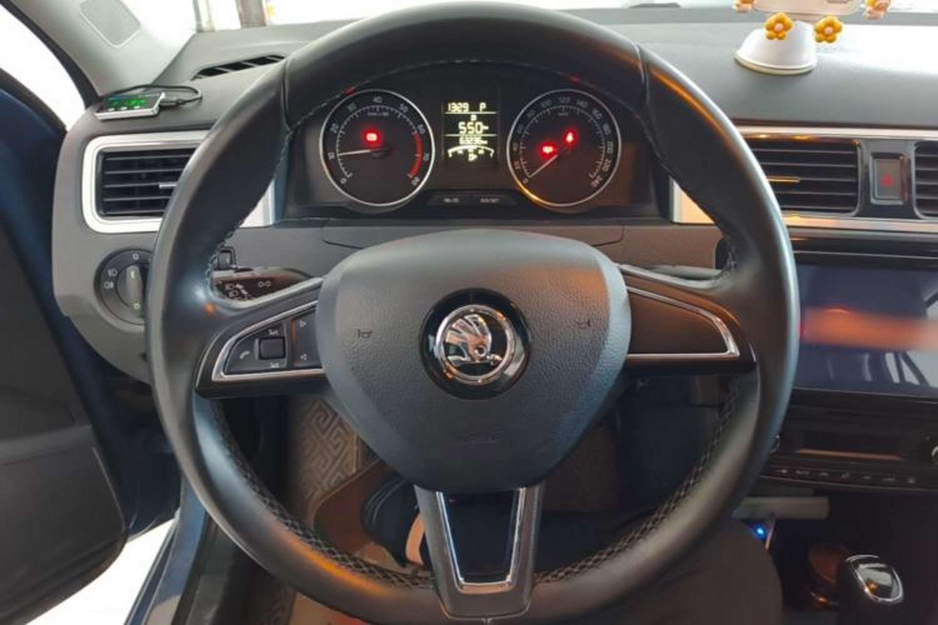 Used Skoda Rapid Spaceback 2014 1.6L Automatic Enjoyment Edition Steering Wheel