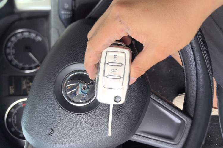 Used Skoda Rapid Spaceback 2014 1.6L Automatic Enjoyment Edition Vehicle Key