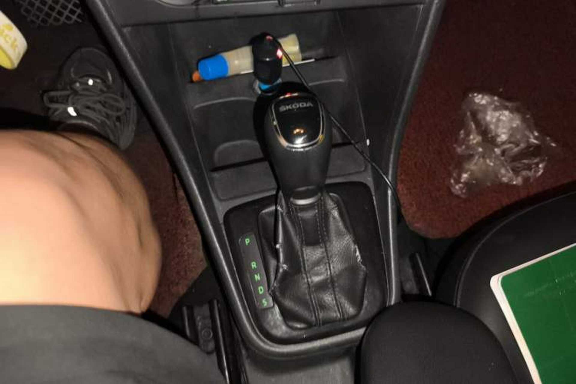 Used Skoda Rapid Spaceback 2014 1.6L Automatic Enjoyment Edition Gear Lever