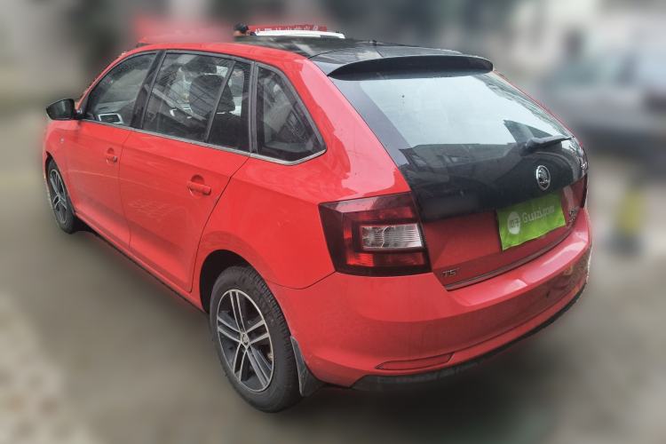 Used Skoda Rapid Spaceback 2014 1.4 TSI DSG Trend Edition Rear Left 45 Deg
